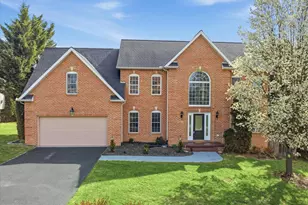 7980 Golf Vista Dr, Greencastle, PA 17225 - Photo 2
