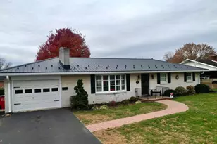 366 Town Dr, Greencastle, PA 17225 - Photo 1