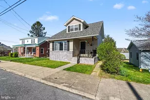 420 Fairview Ave, Waynesboro, PA 17268 - Photo 2