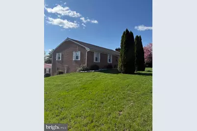 705 Fairview Avenue W, Waynesboro, PA 17268 - Photo 4