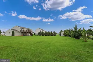 852 Bristol Dr, Greencastle, PA 17225 - Photo 4
