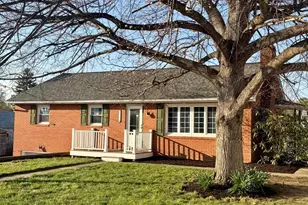 12139 Snyder Ave, Waynesboro, PA 17268 - Photo 2
