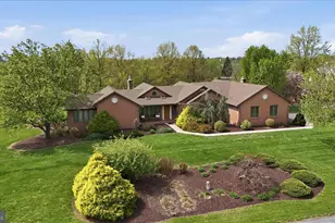 456 Lindman Dr, Chambersburg, PA 17202 - Photo 4