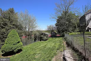 12161 Broad St, Waynesboro, PA 17268 - Photo 14