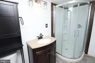 12161 Broad St, Waynesboro, PA 17268 - Photo 8