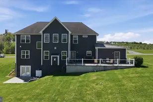 8011 Hidden Valley Ln, Waynesboro, PA 17268 - Photo 2