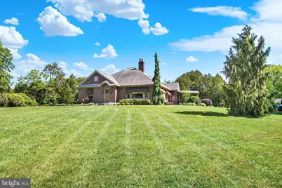 815 E Main Street, Waynesboro, PA 17268 - Photo 4