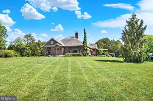 815 E Main St, Waynesboro, PA 17268 - Photo 4