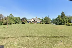 815 E Main St, Waynesboro, PA 17268 - Photo 1