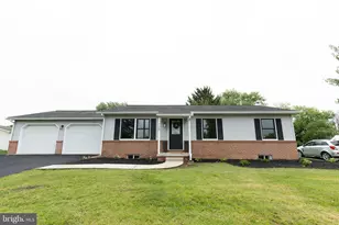 724 Warm Spring Rd, Chambersburg, PA 17202 - Photo 1