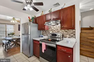 824 Woodlawn Dr, Chambersburg, PA 17201 - Photo 14