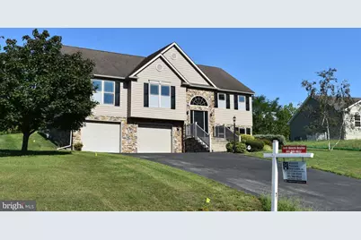 10912 Deerwood Drive, Mercersburg, PA 17236 - Photo 2