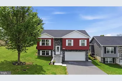 338 Grandview Avenue Avenue W, Waynesboro, PA 17268 - Photo 1