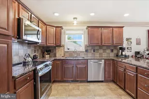 9361 Lindale Ave, Greencastle, PA 17225 - Photo 4
