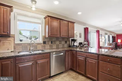 9361 Lindale Avenue, Greencastle, PA 17225 - Photo 6
