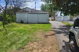 446 E Queen St, Chambersburg, PA 17201 - Photo 20