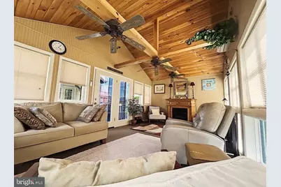 13675 Cumberland Highway, Orrstown, PA 17244 - Photo 32