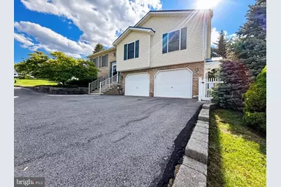 13675 Cumberland Highway, Orrstown, PA 17244 - Photo 2