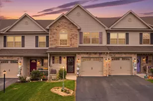 425 Tritle Ave, Waynesboro, PA 17268 - Photo 2