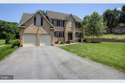 382 Moss Spring Avenue, Greencastle, PA 17225 - Photo 4