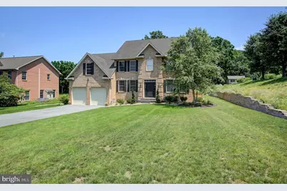 382 Moss Spring Avenue, Greencastle, PA 17225 - Photo 2