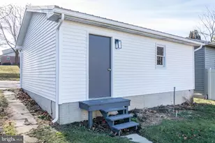 602 W Main St, Waynesboro, PA 17268 - Photo 54