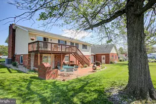 328 Wayburn St, Greencastle, PA 17225 - Photo 4