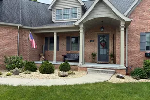 500 Brookview Dr, Greencastle, PA 17225 - Photo 4