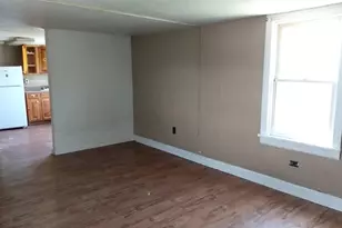 121 W King St, Chambersburg, PA 17201 - Photo 10