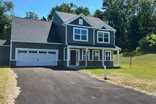 200 Grace Ann Ct, Fayetteville, PA 17222 - Photo 1