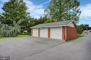 15788 Pennsylvania Ave, State Line, PA 17263 - Photo 12