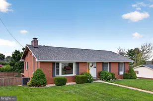 328 Antietam Dr, Waynesboro, PA 17268 - Photo 2