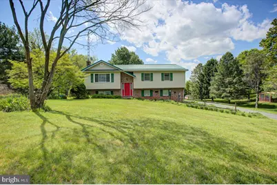 848 Carey Drive, Chambersburg, PA 17202 - Photo 2