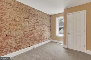 212 W 4th St, Waynesboro, PA 17268 - Photo 14