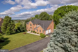 2384 Castlegreen Dr, Greencastle, PA 17225 - Photo 88