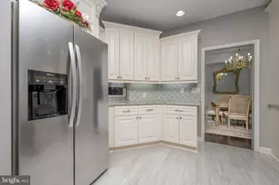 2384 Castlegreen Dr, Greencastle, PA 17225 - Photo 16