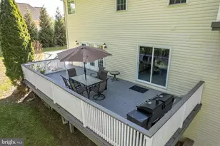 2384 Castlegreen Dr, Greencastle, PA 17225 - Photo 12