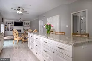 2384 Castlegreen Dr, Greencastle, PA 17225 - Photo 14