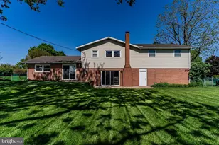 17 Kensington Dr, Chambersburg, PA 17201 - Photo 14