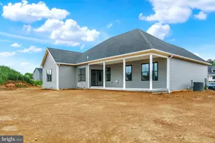 10845 Sierra Dr, Waynesboro, PA 17268 - Photo 4