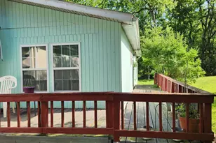 1525 Palm Spring Dr, Chambersburg, PA 17202 - Photo 2