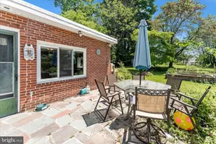 227 Philadelphia Ave, Waynesboro, PA 17268 - Photo 6