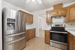 11302 Crofton Cir, Waynesboro, PA 17268 - Photo 14