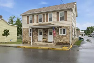 128 E Madison St, Greencastle, PA 17225 - Photo 4