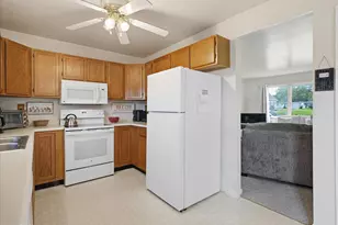 521 Bracken Dr, Chambersburg, PA 17201 - Photo 10