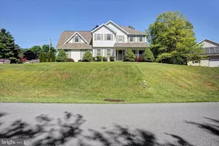 109 Pugh Dr, Shippensburg, PA 17257 - Photo 2