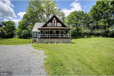 10 W Fairview Avenue, Mercersburg, PA 17236 - Photo 1