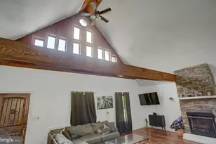 10 W Fairview Ave, Mercersburg, PA 17236 - Photo 14