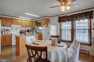 170 Cameo Dr, Fayetteville, PA 17222 - Photo 12