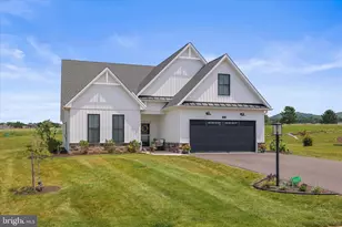 4633 Range Runner Dr, Fayetteville, PA 17222 - Photo 8